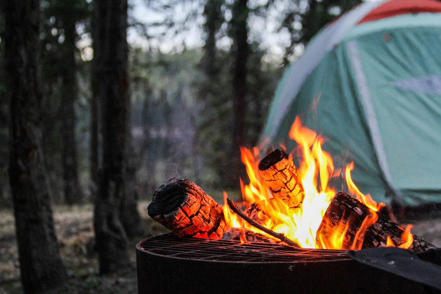 feu de camp camping insolite Vendee